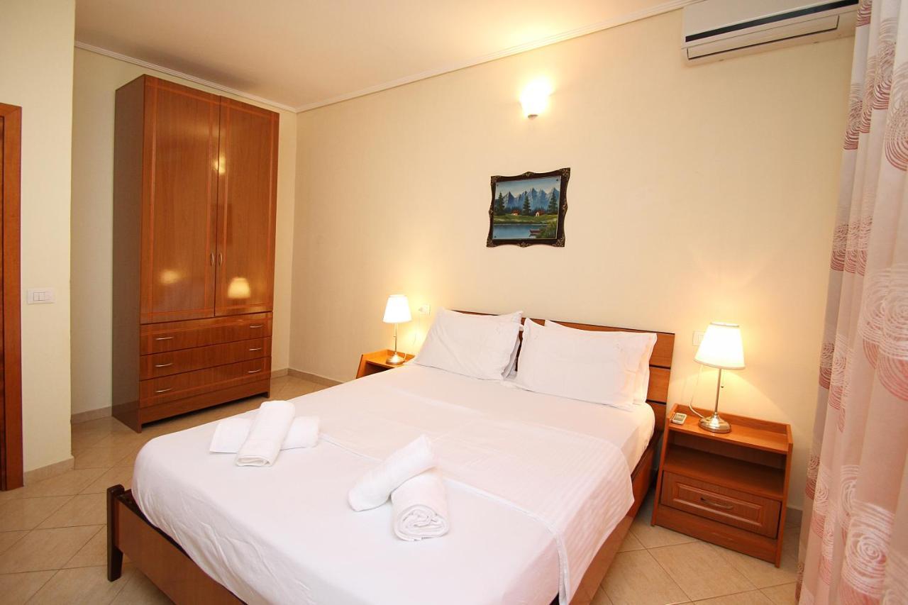 Apartments Athina Orikum Extérieur photo